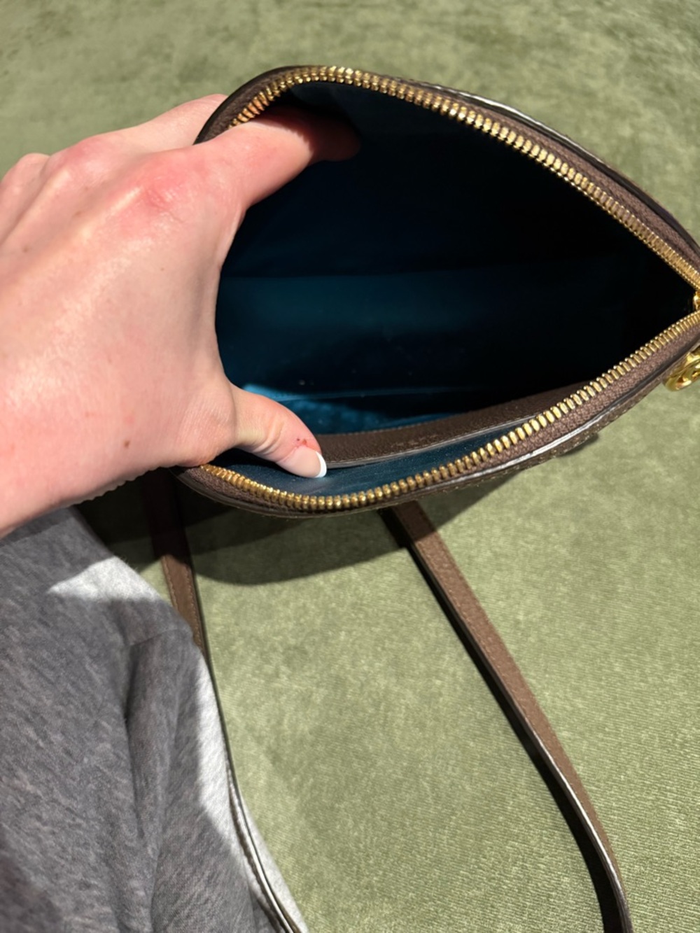 Gucci GG Supreme Crossbody with Green and Red Web Stripe - Picture 8 of 16